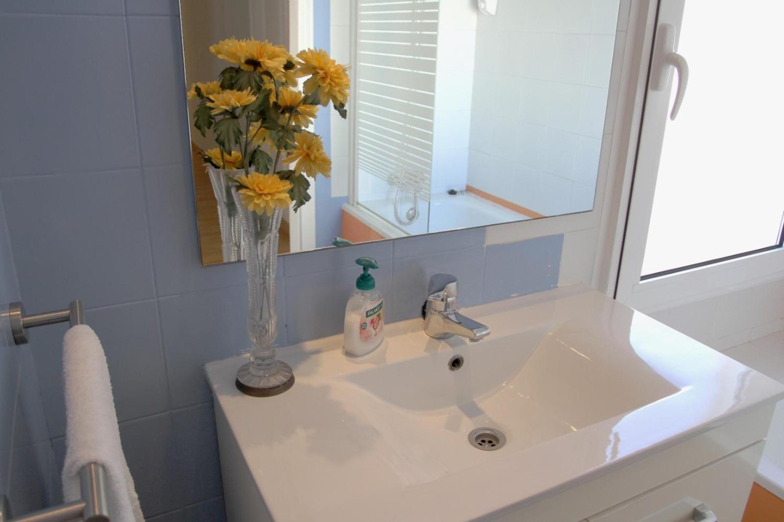 Apartamentos Bahia Alicante Esterno foto